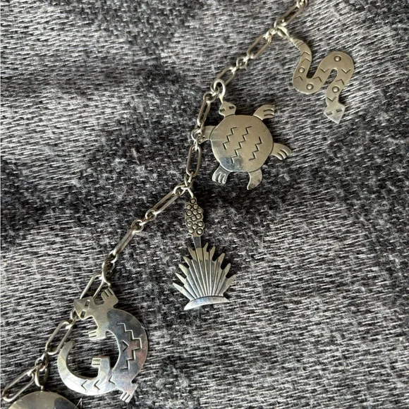 Rare Vintage Willie Family Silver Charm Necklace - Picture 3 of 7